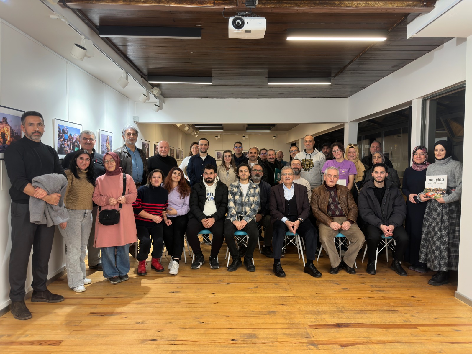 Çukurca’dan İstanbul’a Uzanan Fotoğrafların Hikâyesi